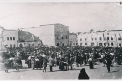 Náměstí první květen 1918.