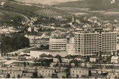 Pohled "skrz" Zlín.