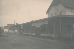 04) Vlakové Nádraží
